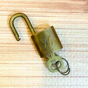 Louis Vuitton Lock & Key #306